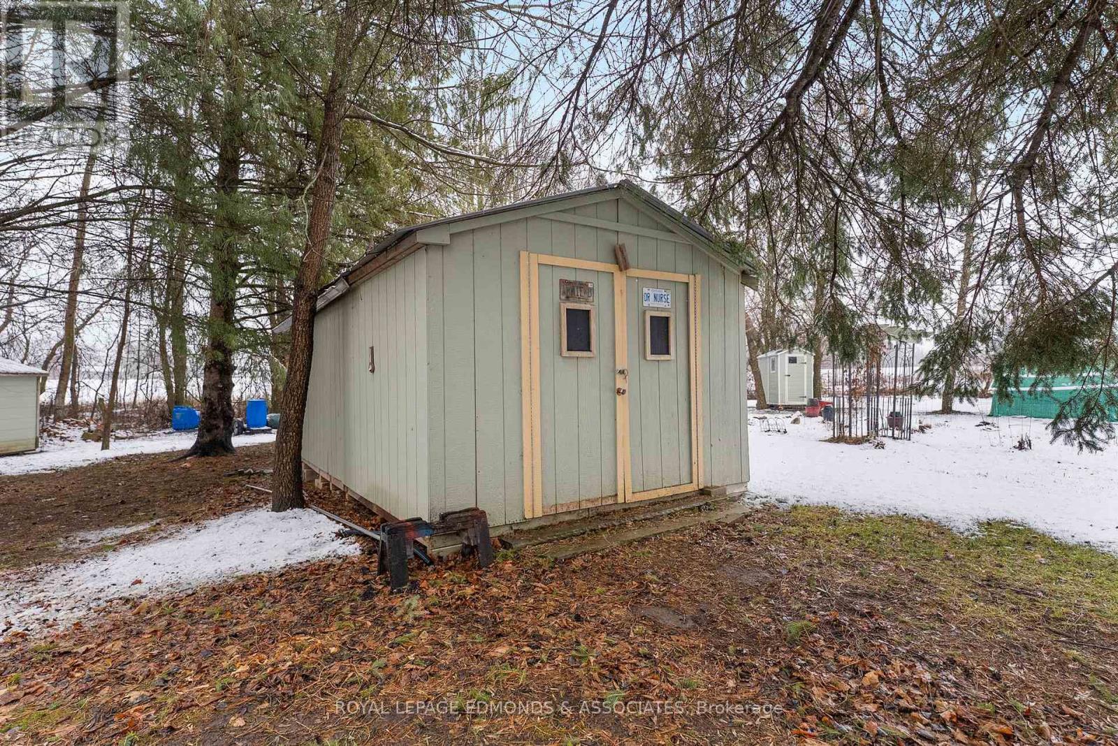 2061 KERR LINE — photo 42