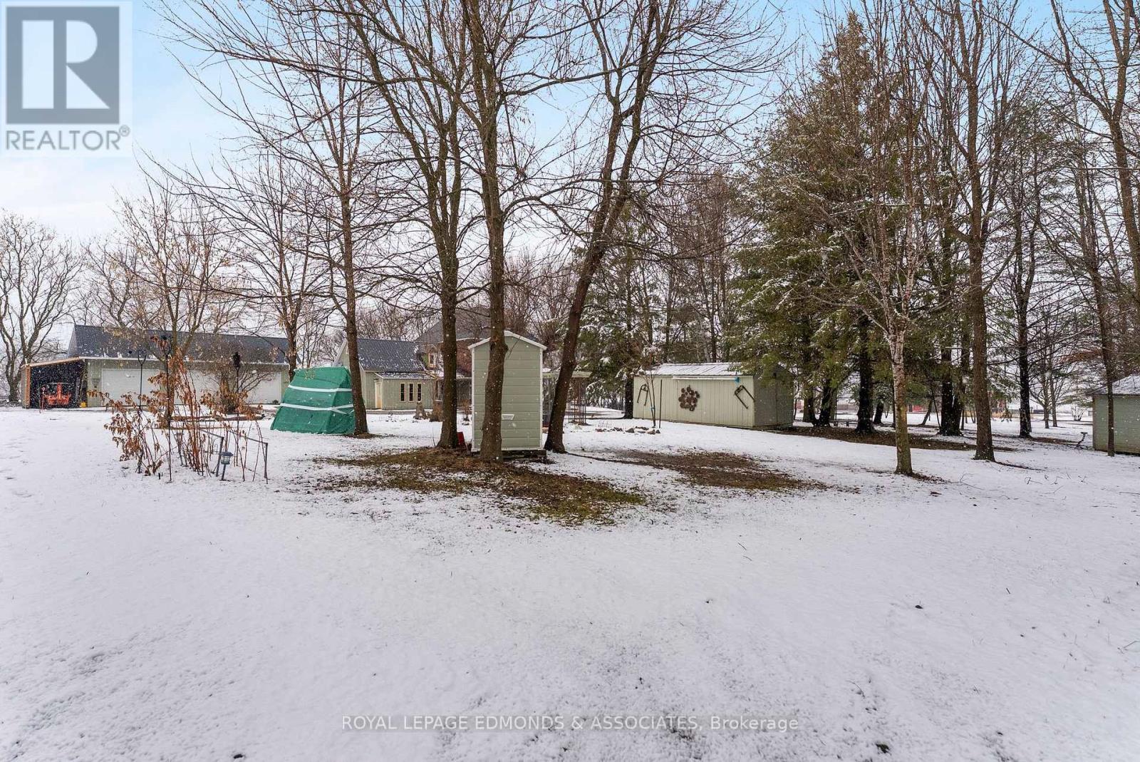 2061 KERR LINE — photo 43