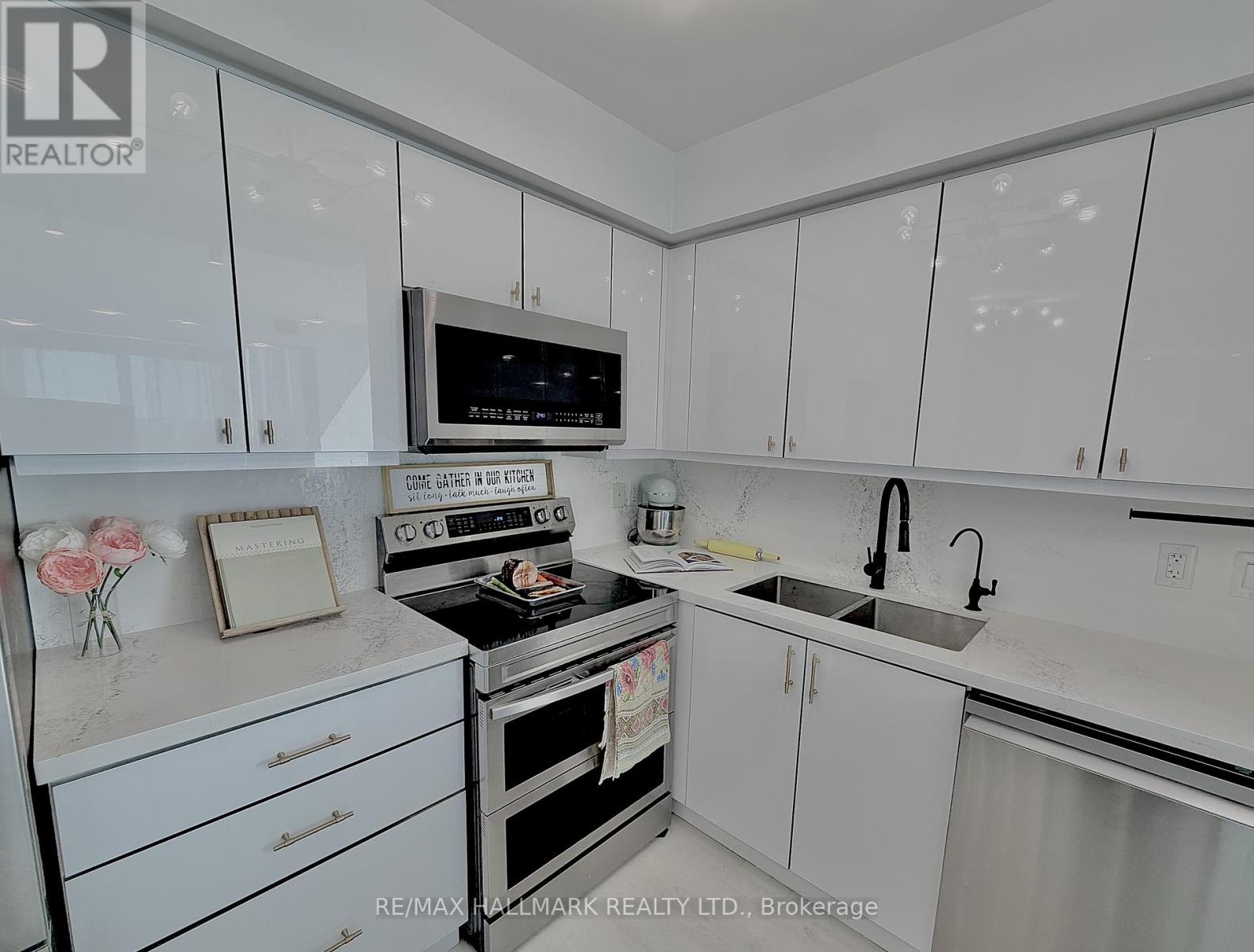 #1904 5740 YONGE STREET - 22