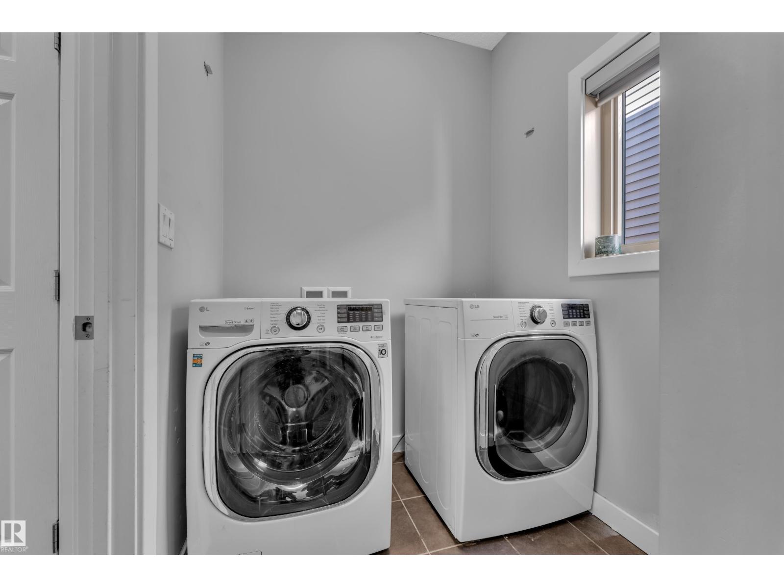 642 ADAMS WY SW, Edmonton