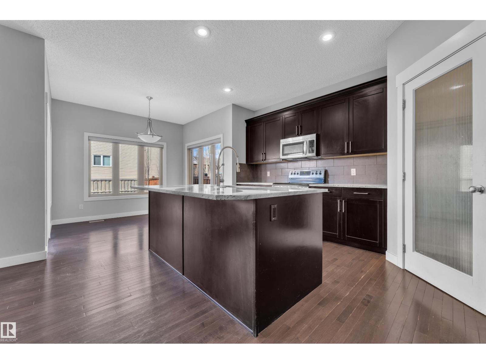 642 ADAMS WY SW, Edmonton