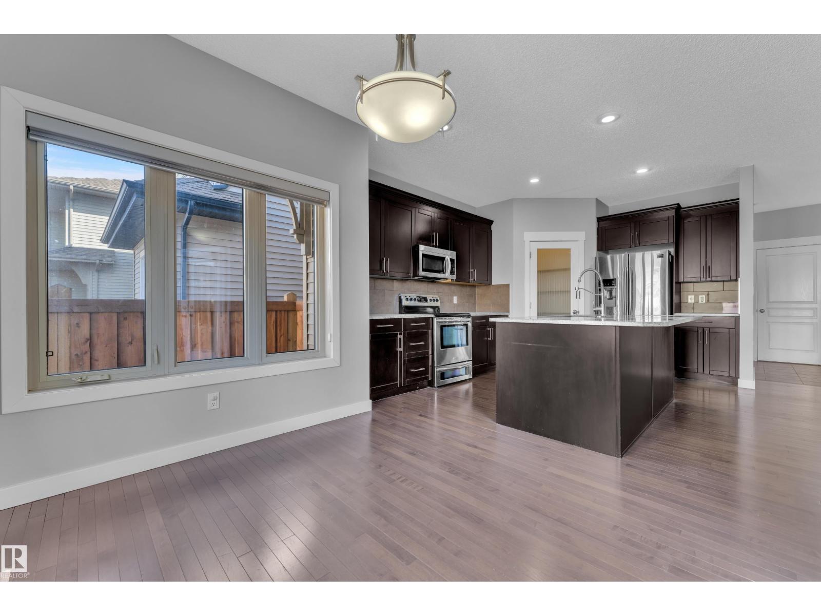 642 ADAMS WY SW, Edmonton