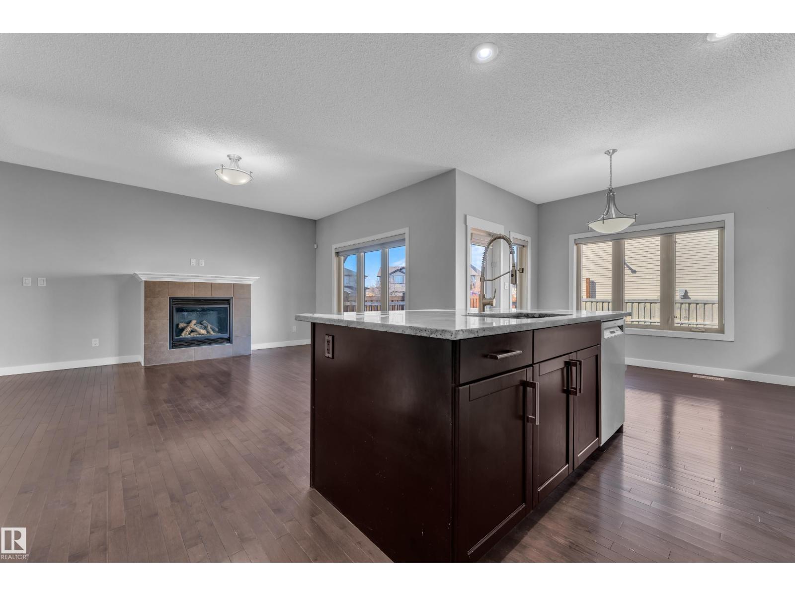 642 ADAMS WY SW, Edmonton