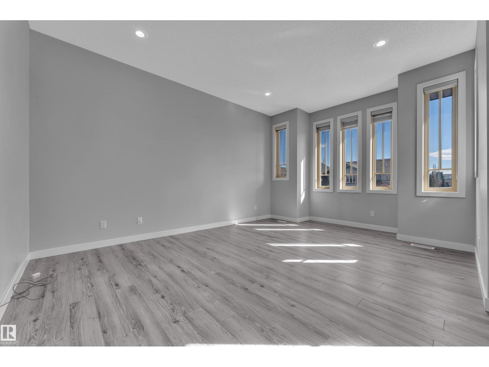 642 ADAMS WY SW, Edmonton