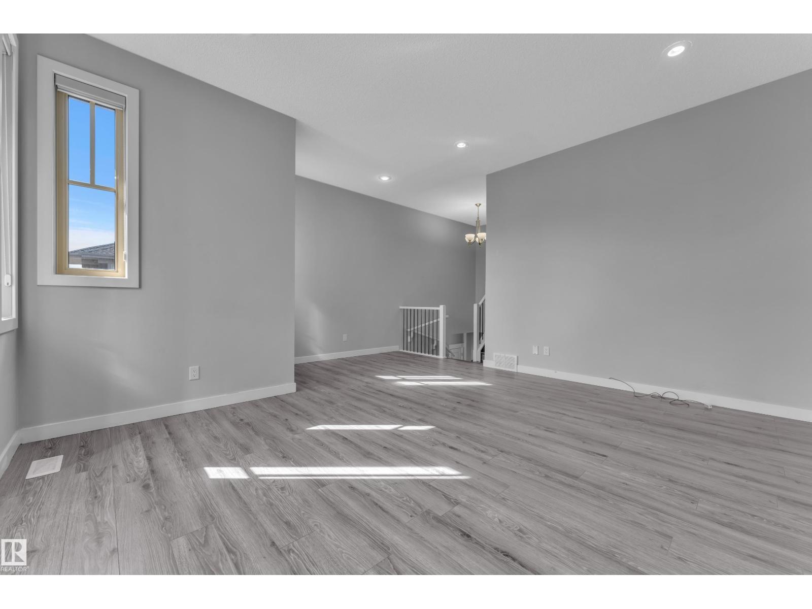 642 ADAMS WY SW, Edmonton