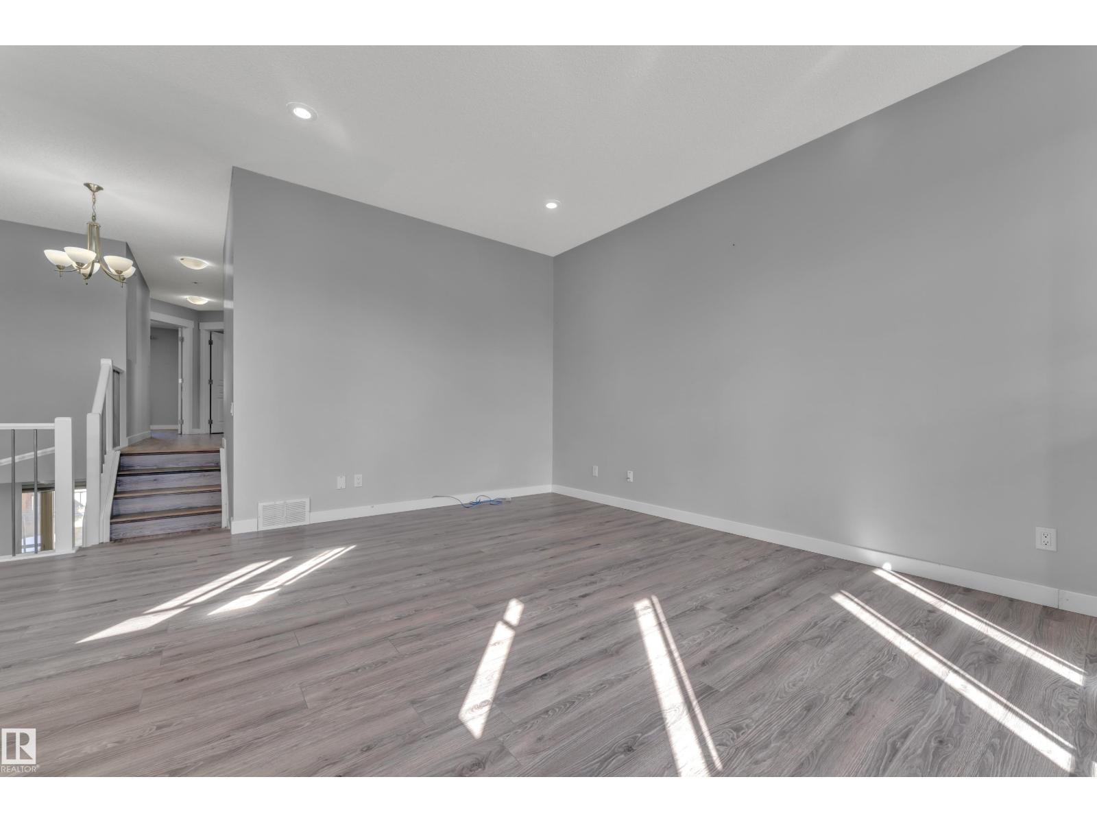 642 ADAMS WY SW, Edmonton