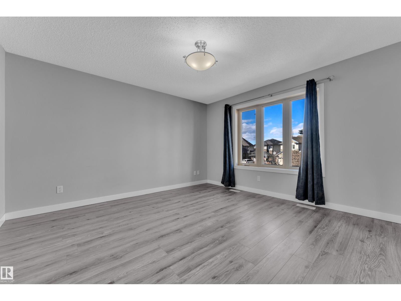 642 ADAMS WY SW, Edmonton