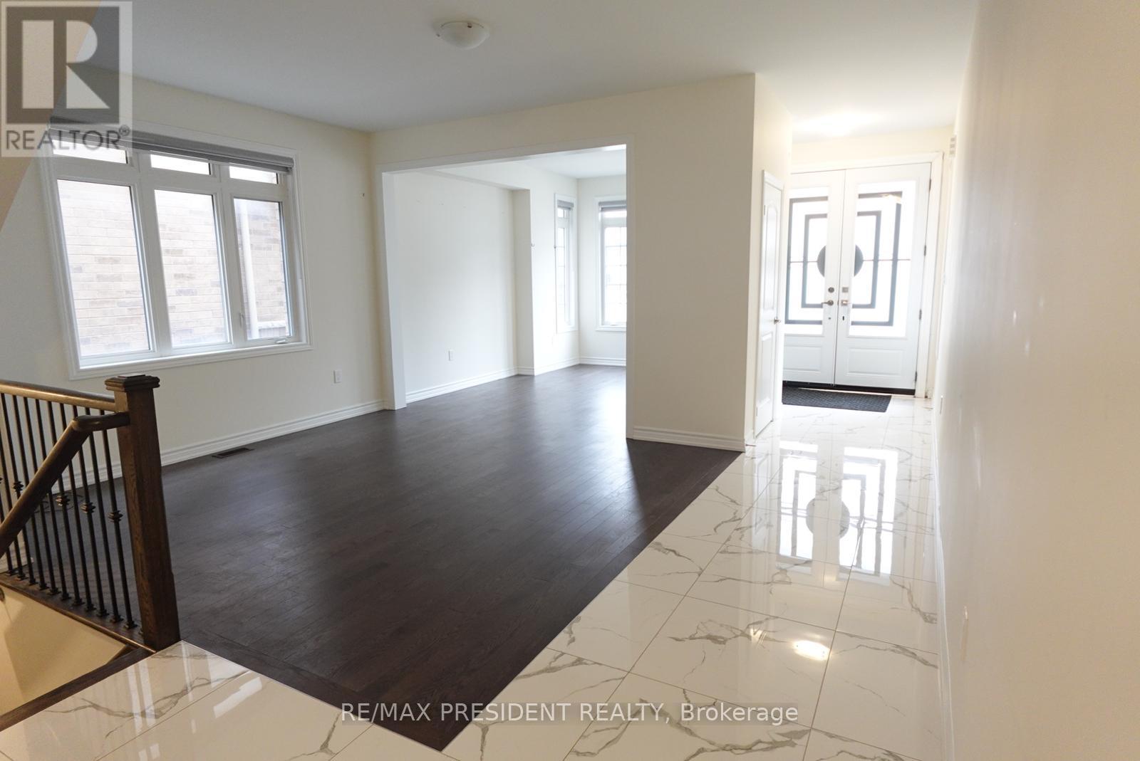 6 JENWOOD CRESCENT - 6