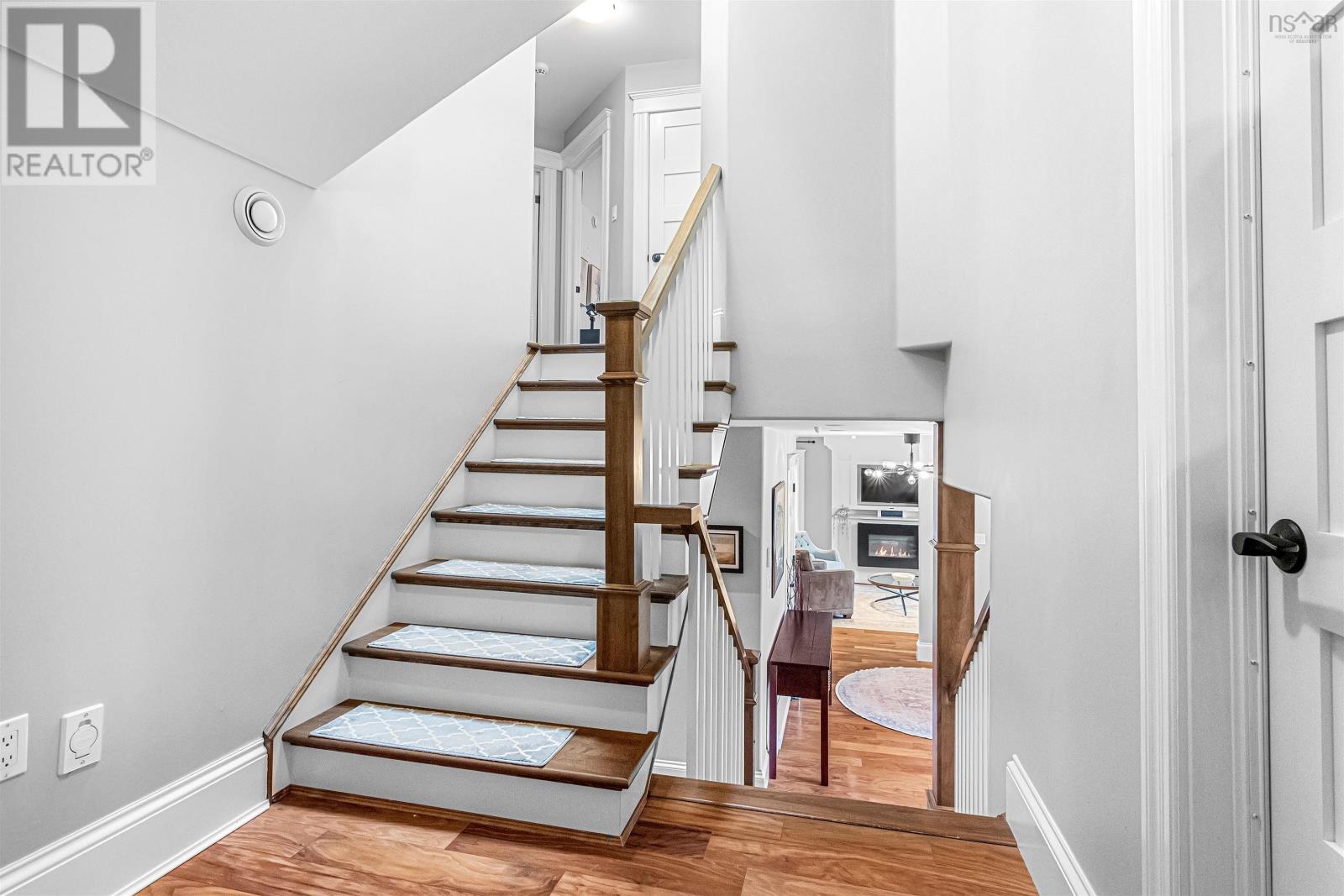 102 INGRAM DRIVE - 25