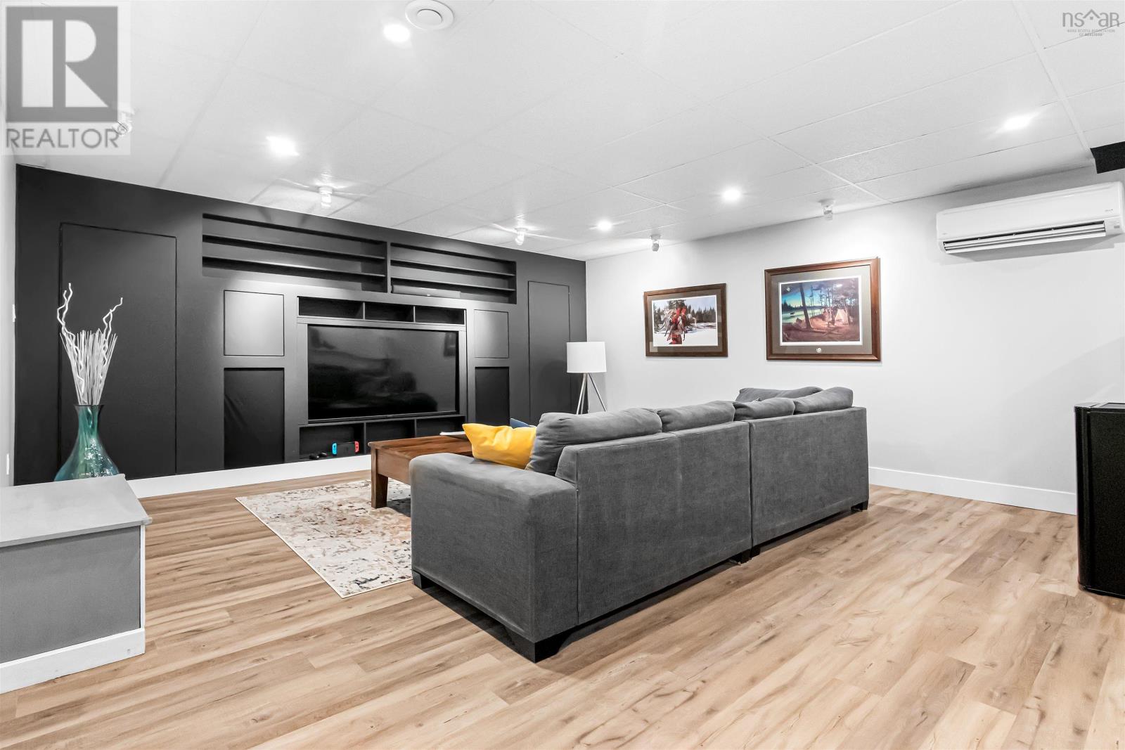 102 INGRAM DRIVE - 26