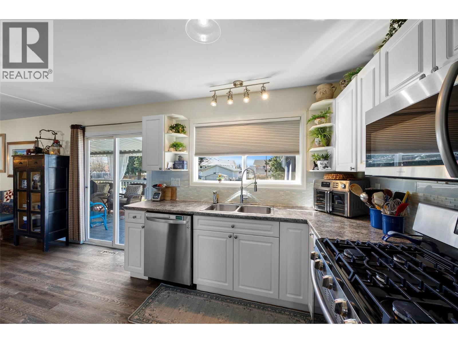 841 SICAMORE DRIVE - 19