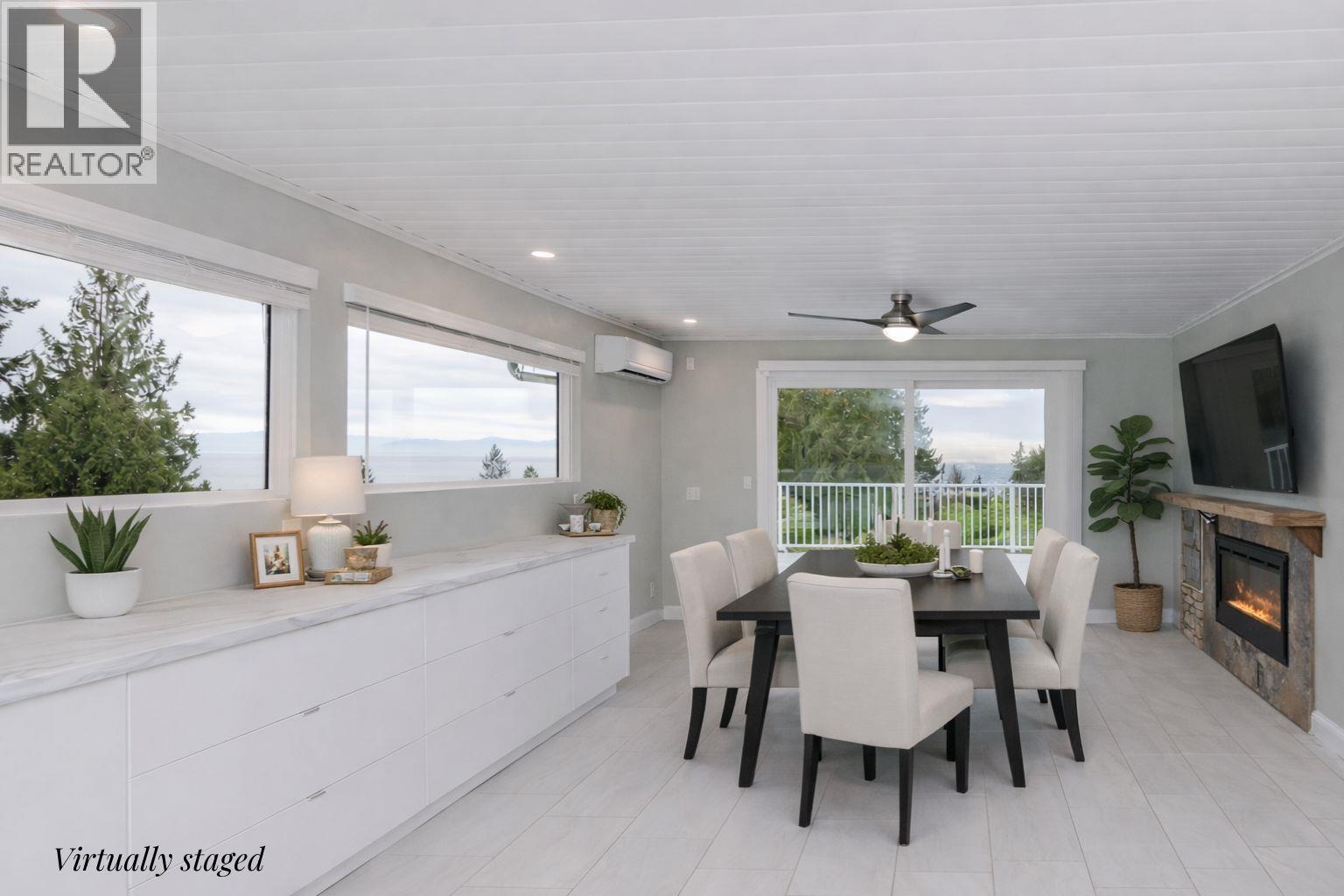 1405 VELVET ROAD, Gibsons