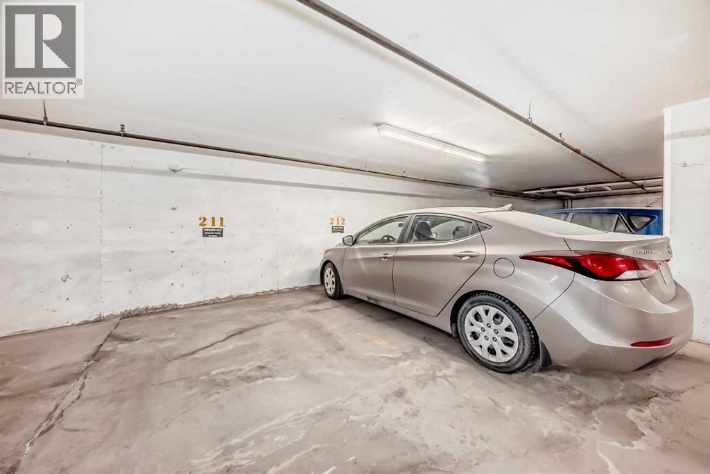 
          1899 45 Street Northwest
            <br/>
            <span>Calgary</span>
            , 
            <span>AB</span>
             <span>T3B4S3</span>
         - Photo 18