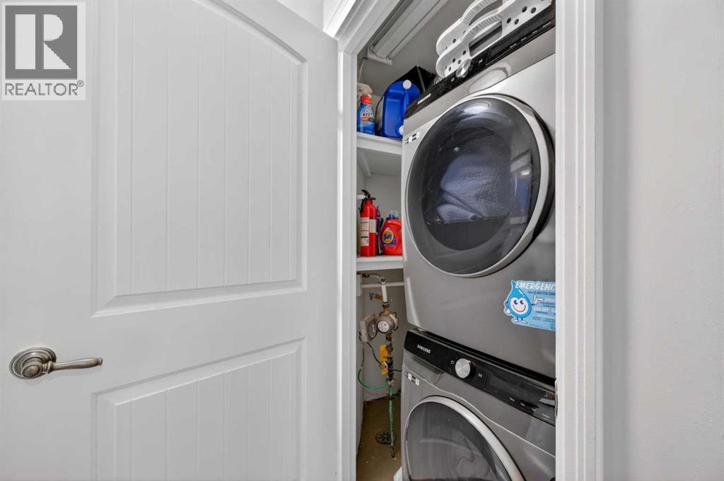 127 27 AVENUE NE - 26