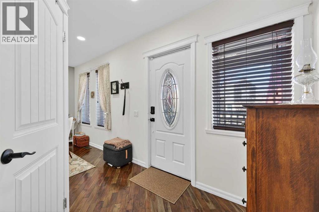 127 27 AVENUE NE - Image 3