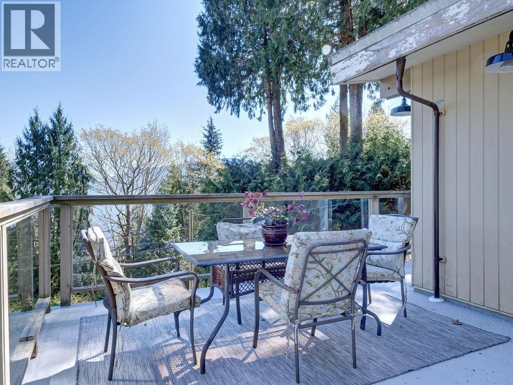 1175 MARINE DRIVE, Gibsons