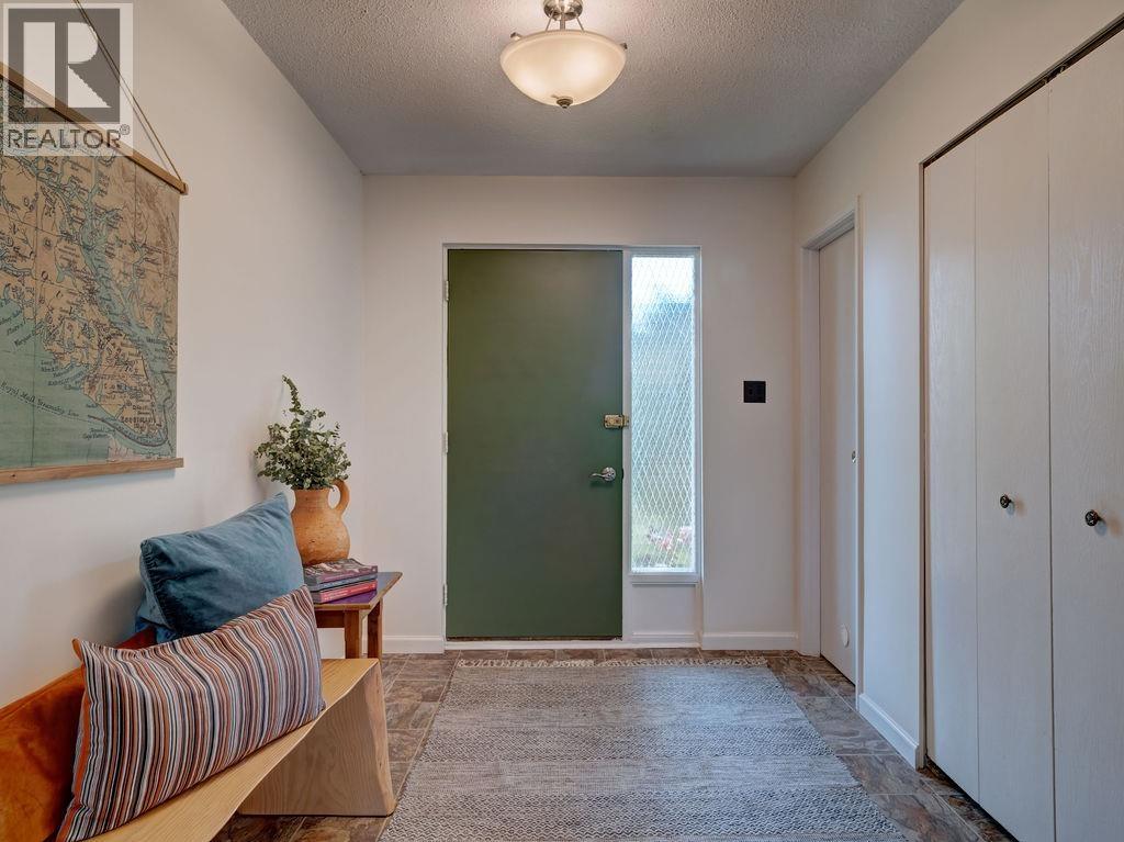 1175 MARINE DRIVE, Gibsons