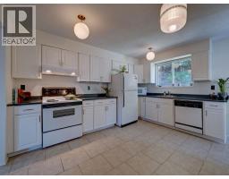 1175 Marine Drive, Gibsons, BC V0N1V1 Photo 8