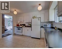 1175 Marine Drive, Gibsons, BC V0N1V1 Photo 9