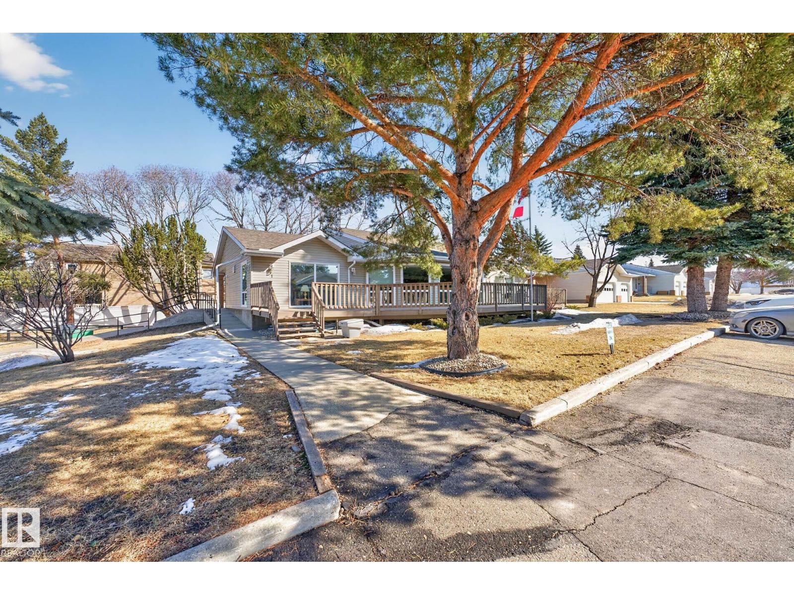 #30 903 109 ST NW, Edmonton