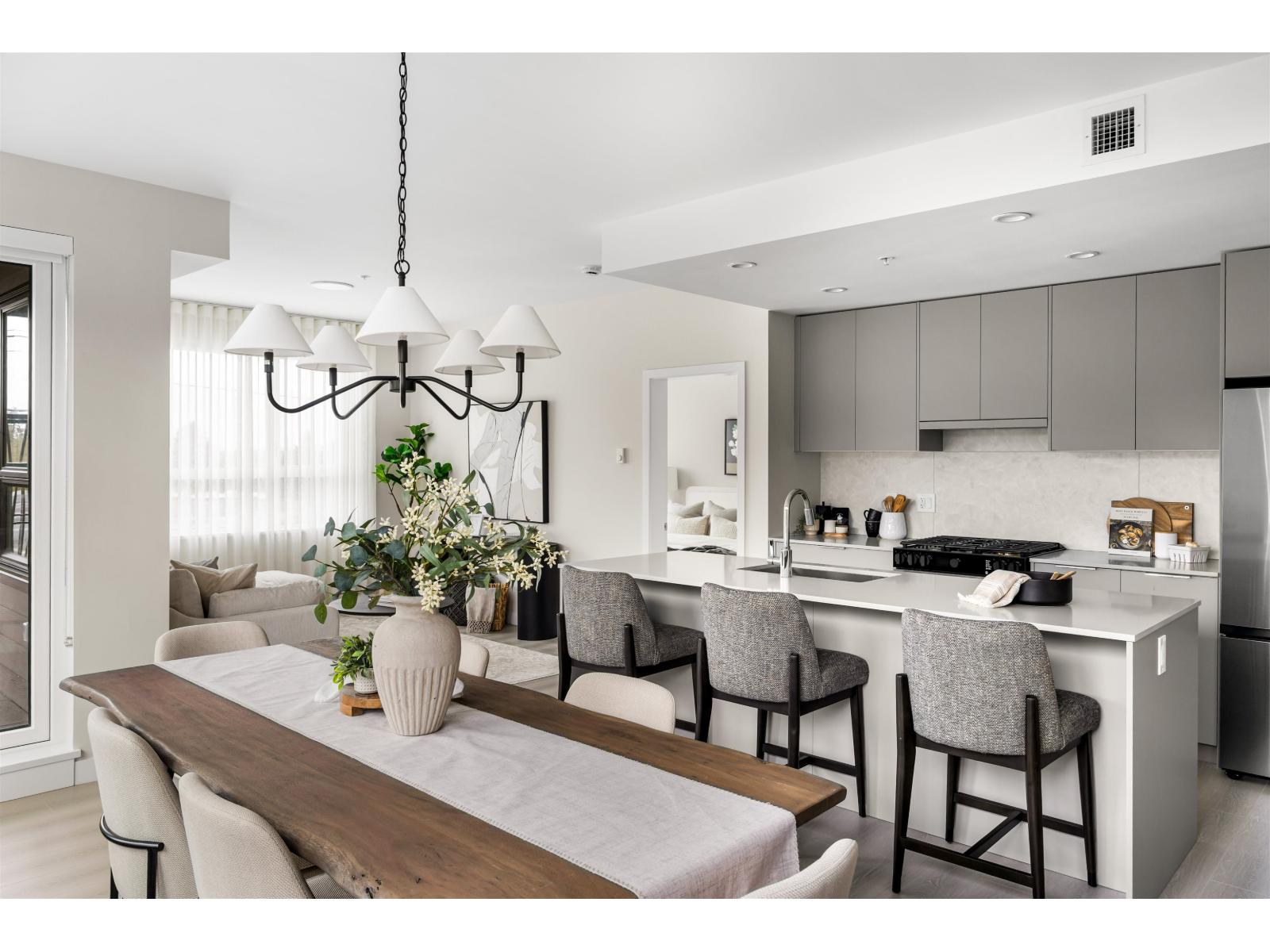 306 20049A 82 AVENUE, Langley