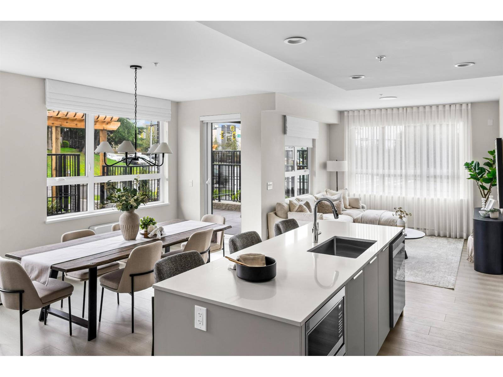 306 20049A 82 AVENUE, Langley