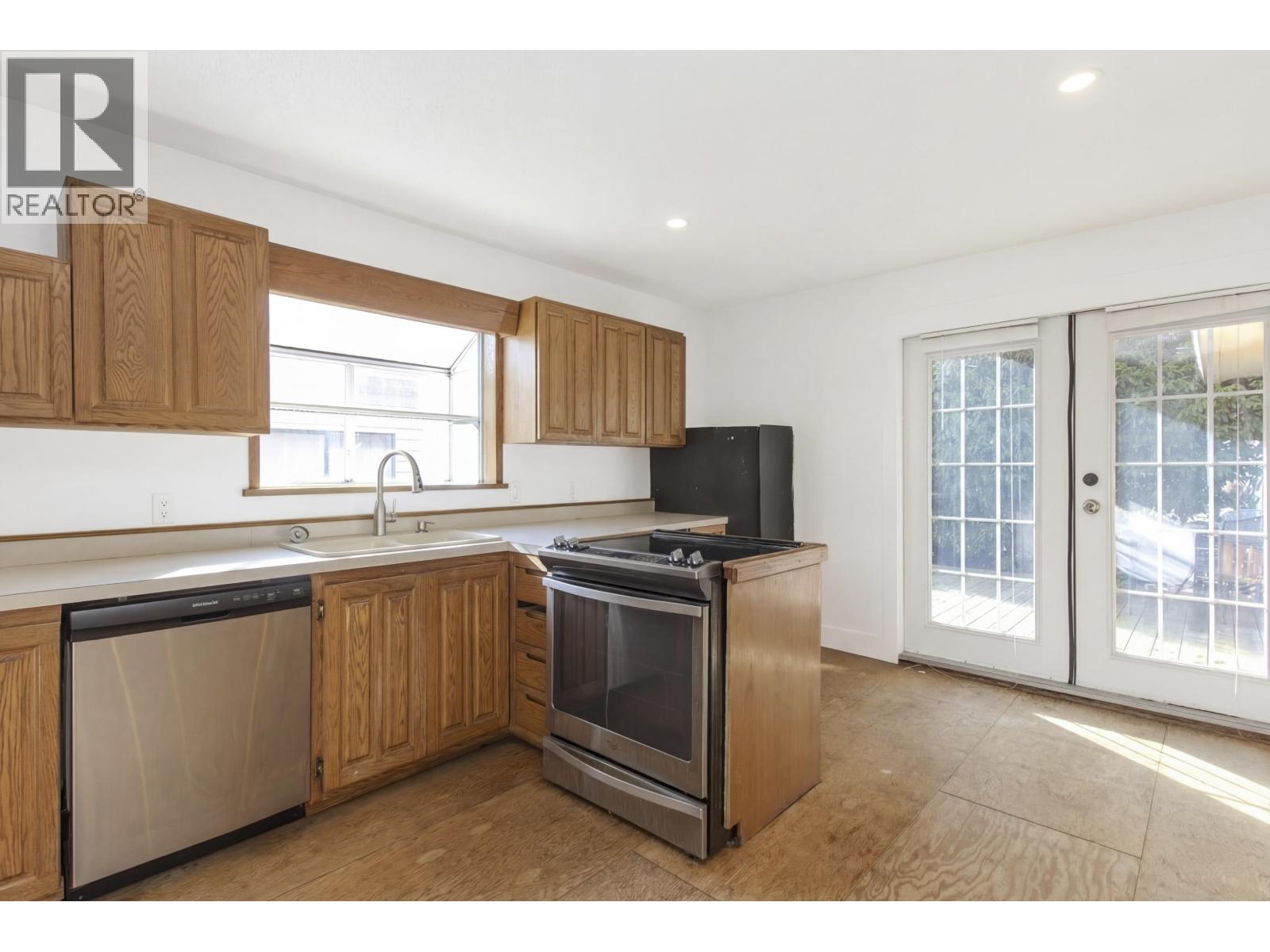 37970 FIFTH AVENUE, Squamish