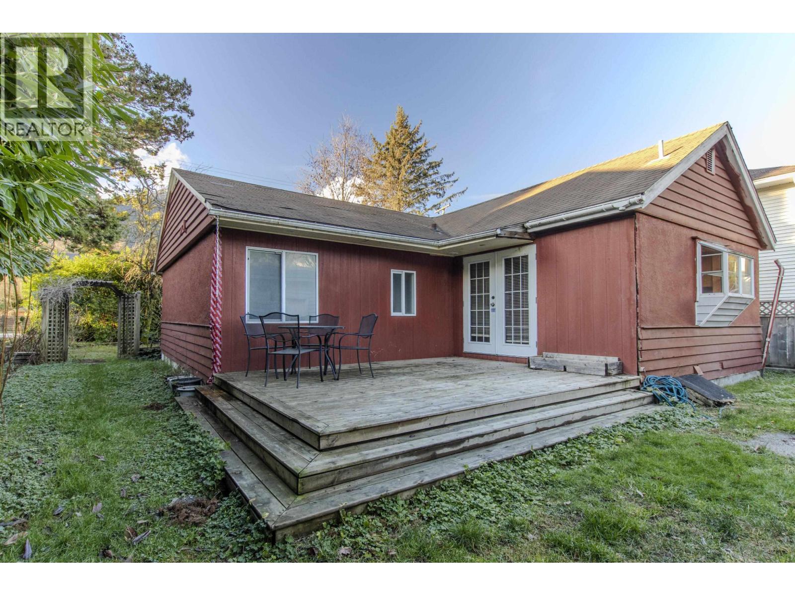 37970 FIFTH AVENUE, Squamish