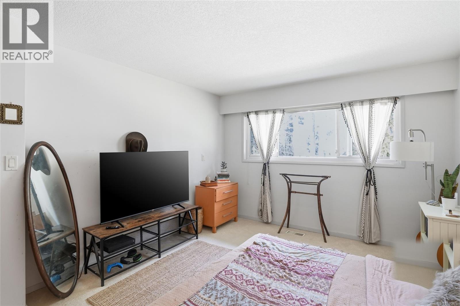2687 Charles Rd - 31