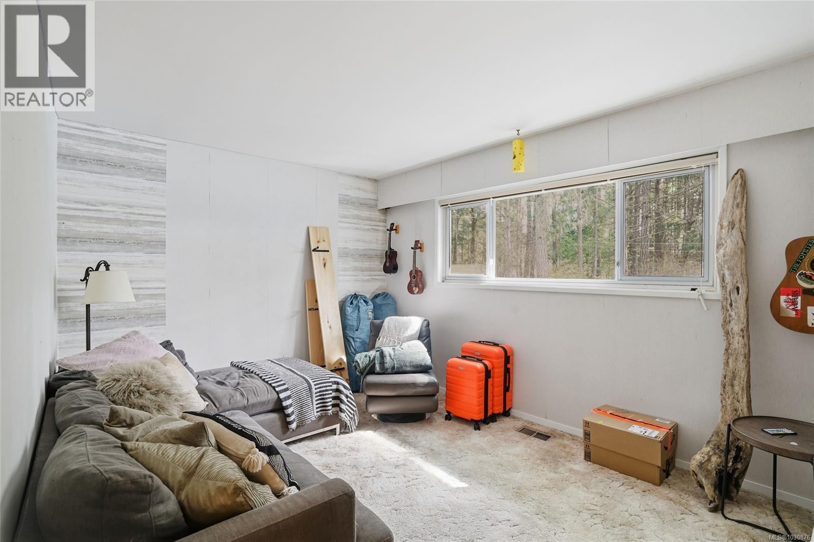 2687 CHARLES RD - 33