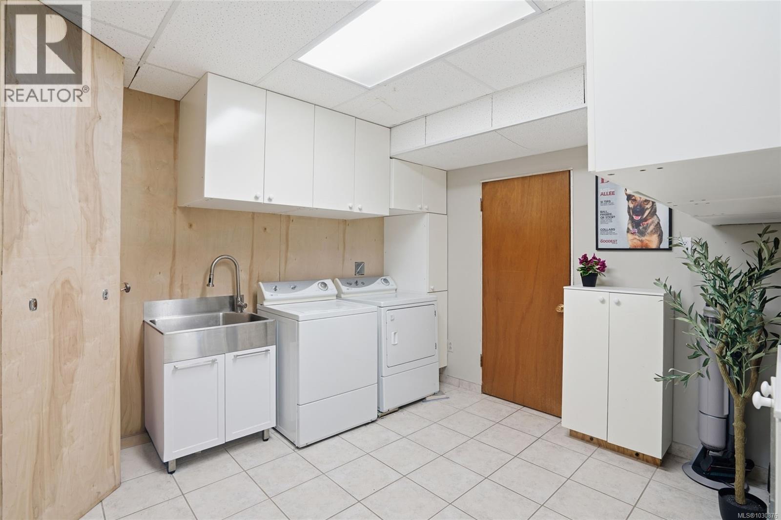 2687 Charles Rd - 36
