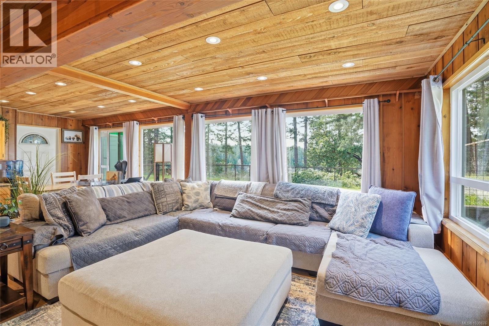 2687 Charles Rd - 40