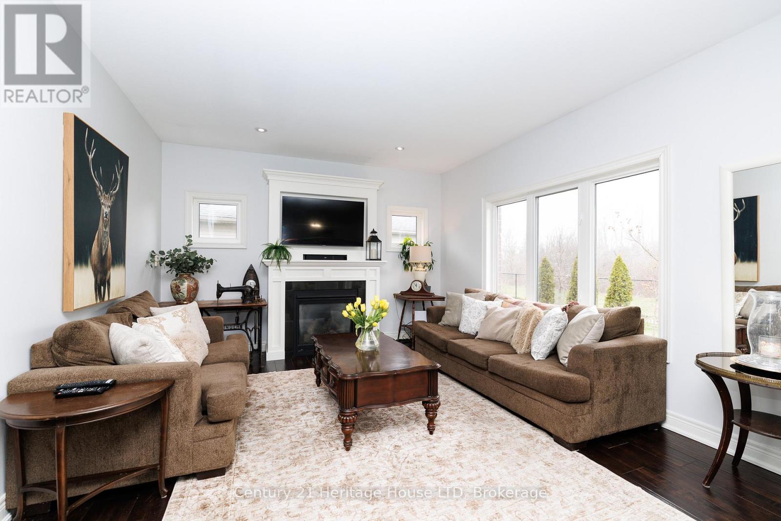710 BRIAN STREET - 9