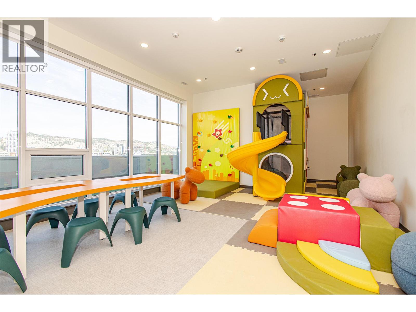 #1904 238 LEON AVENUE - 43