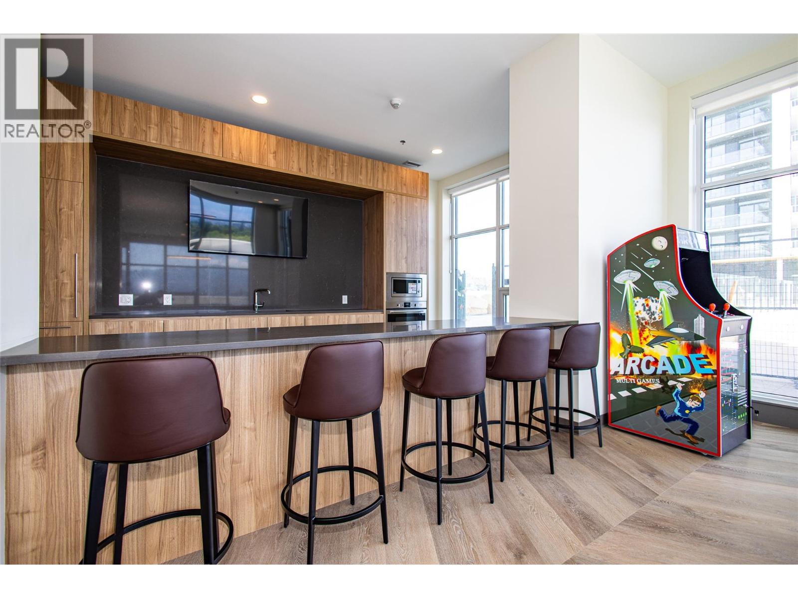 #1904 238 LEON AVENUE - 40