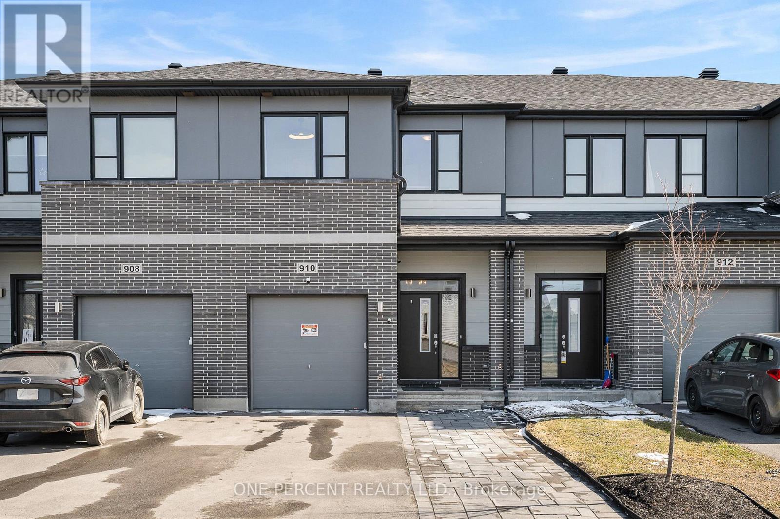 910 PASEANA PLACE - 1