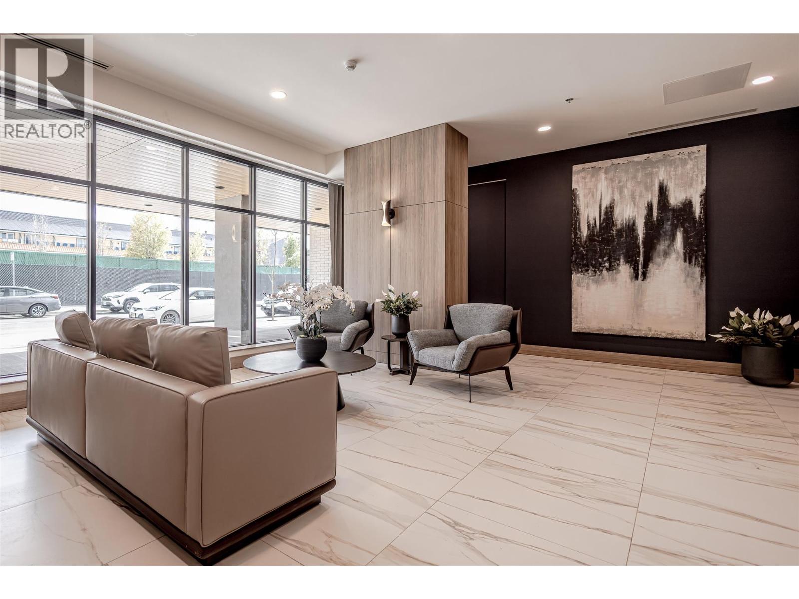 #2401 238 LEON AVENUE - 48