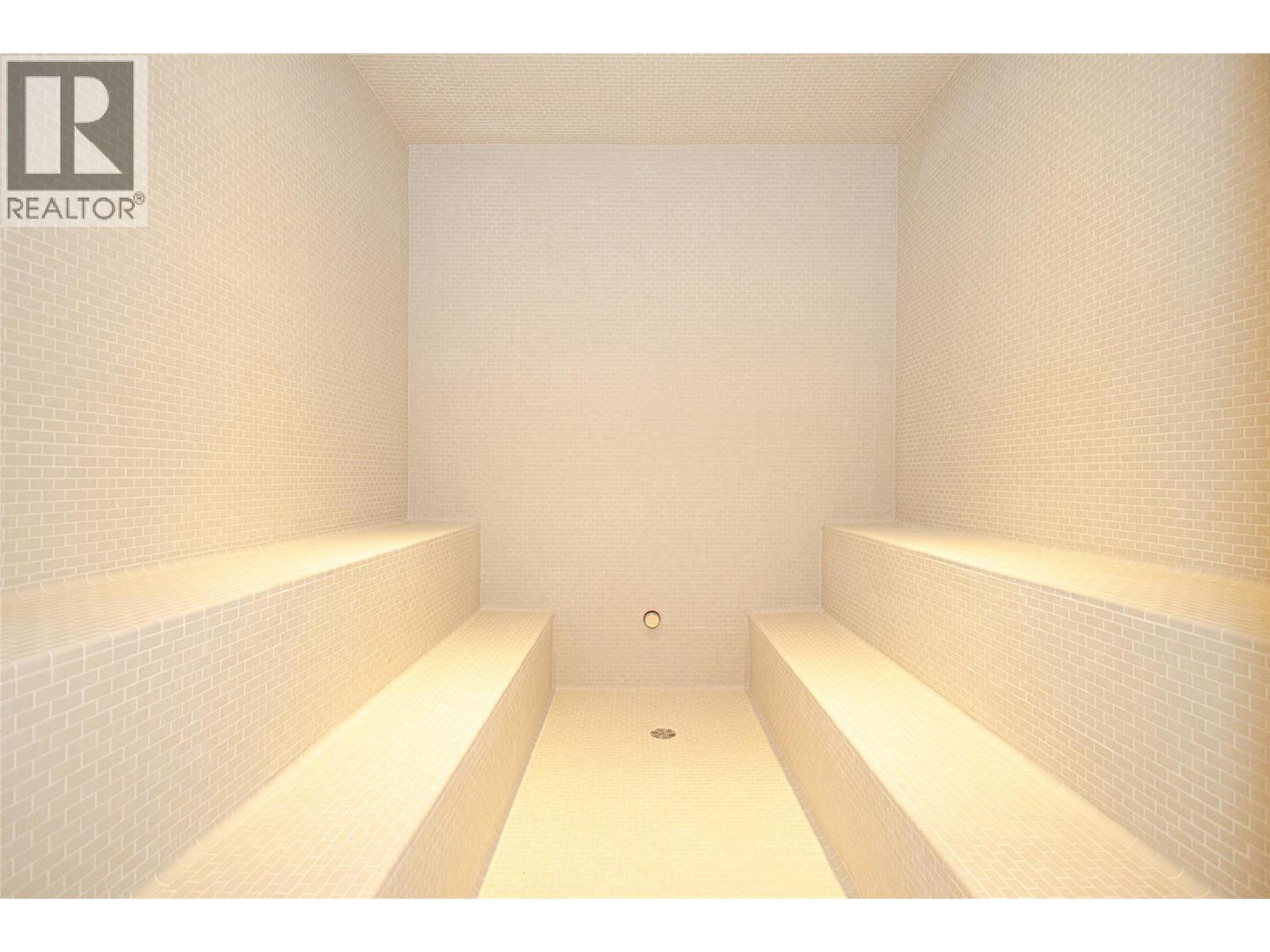 #2401 238 LEON AVENUE - 45