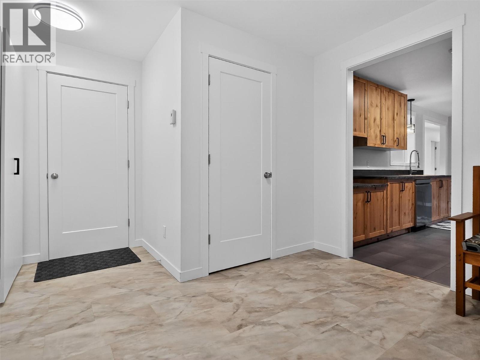 4032 Hills Frontage Road - 14