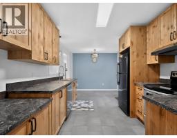 4032 Hills Frontage Road, Cache Creek, BC V0K1H0 Photo 11