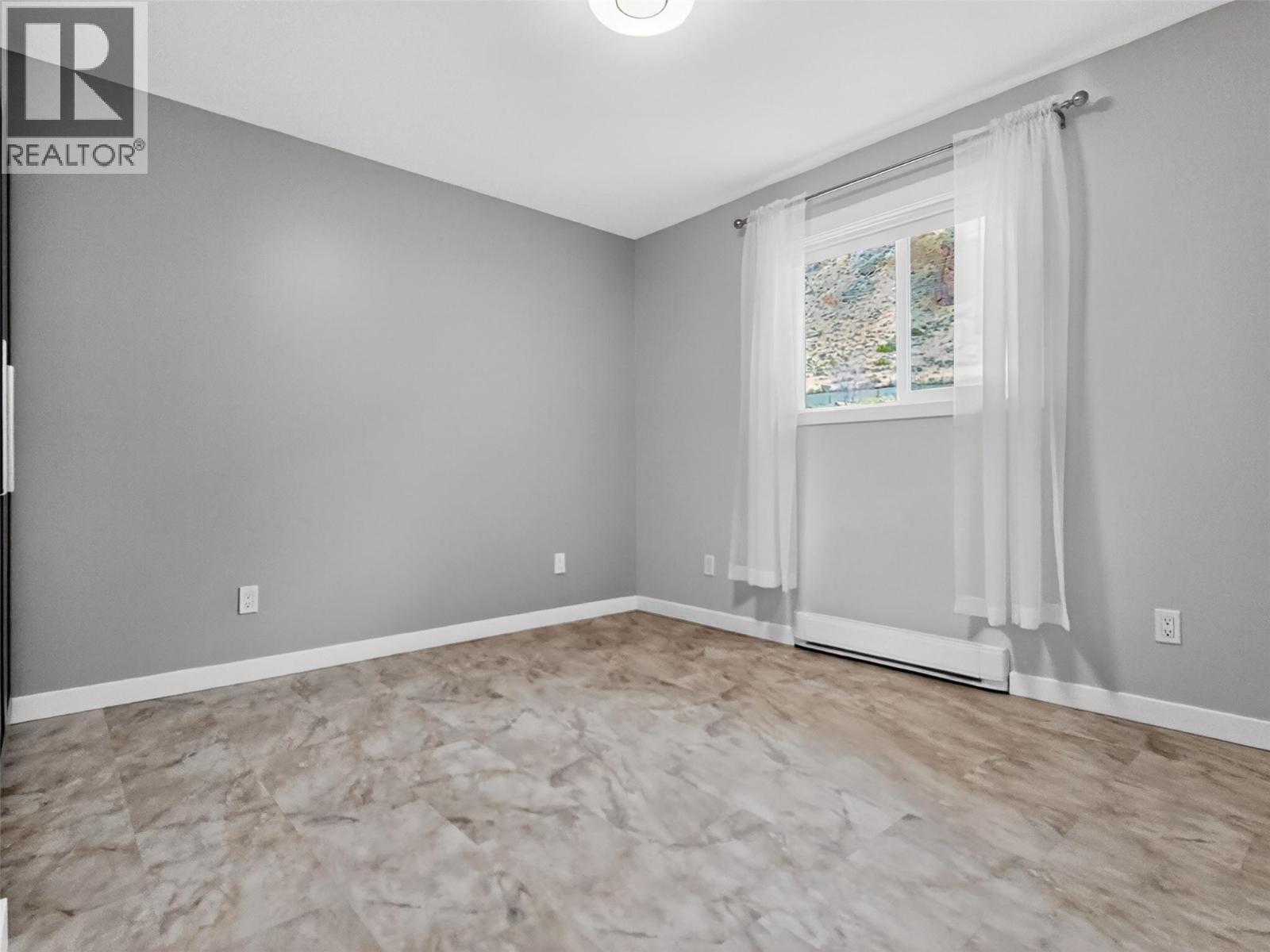4032 Hills Frontage Road - 21