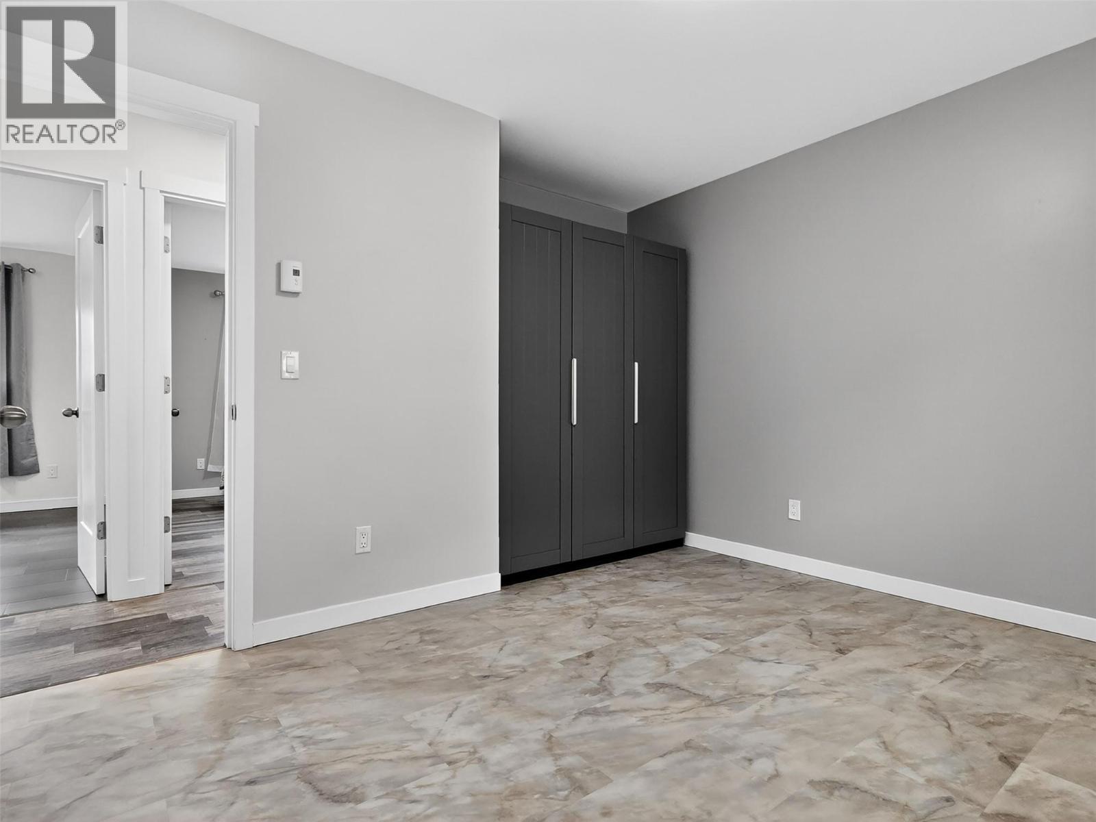 4032 Hills Frontage Road - 22