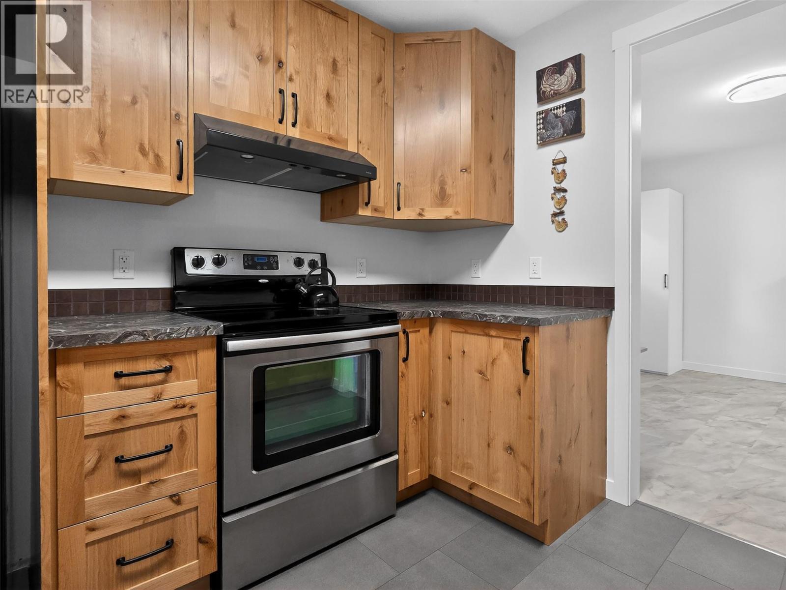 4032 Hills Frontage Road - 10