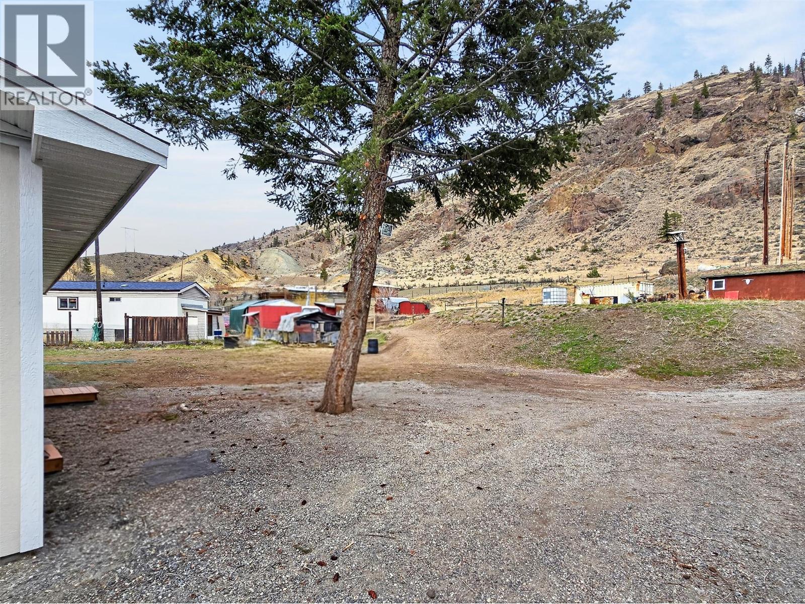 4032 Hills Frontage Road - 35