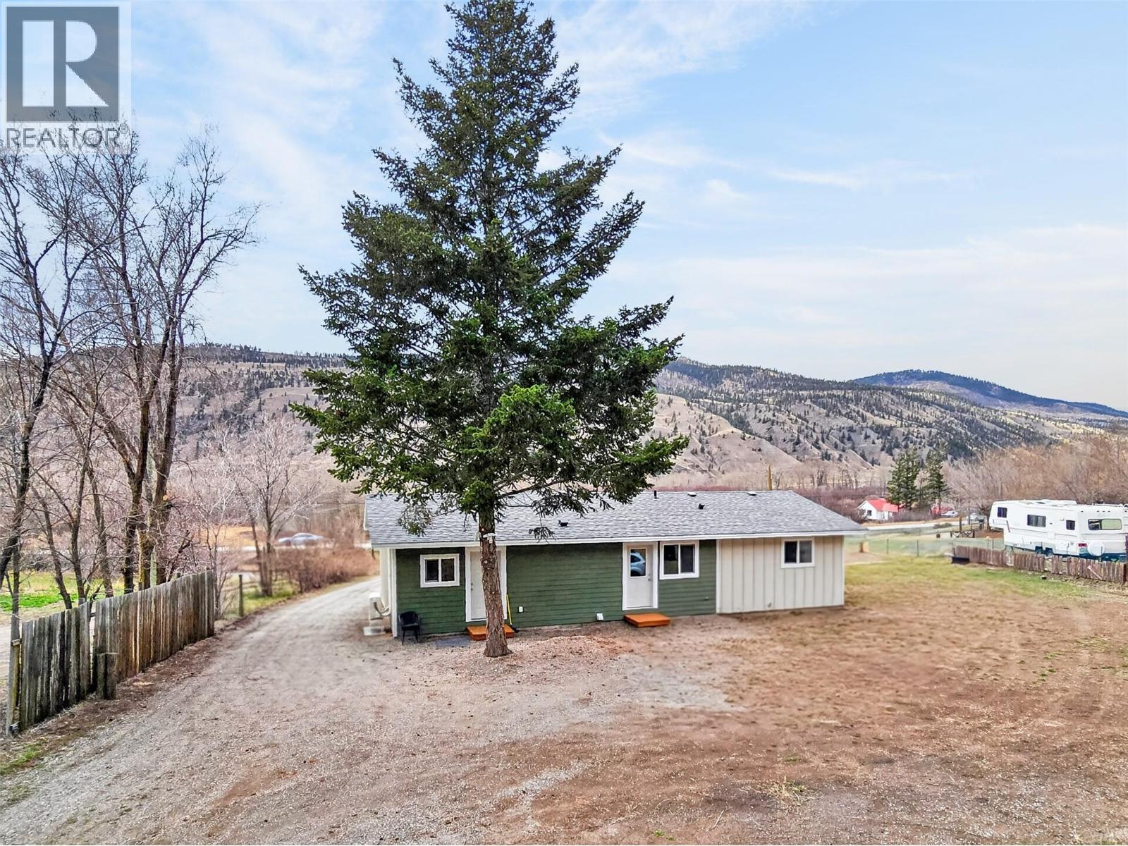 4032 HILLS FRONTAGE ROAD - 37