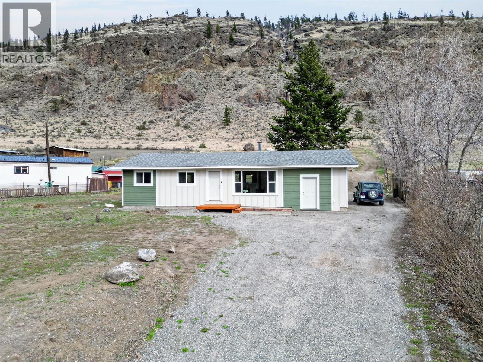 4032 Hills Frontage Road - 43