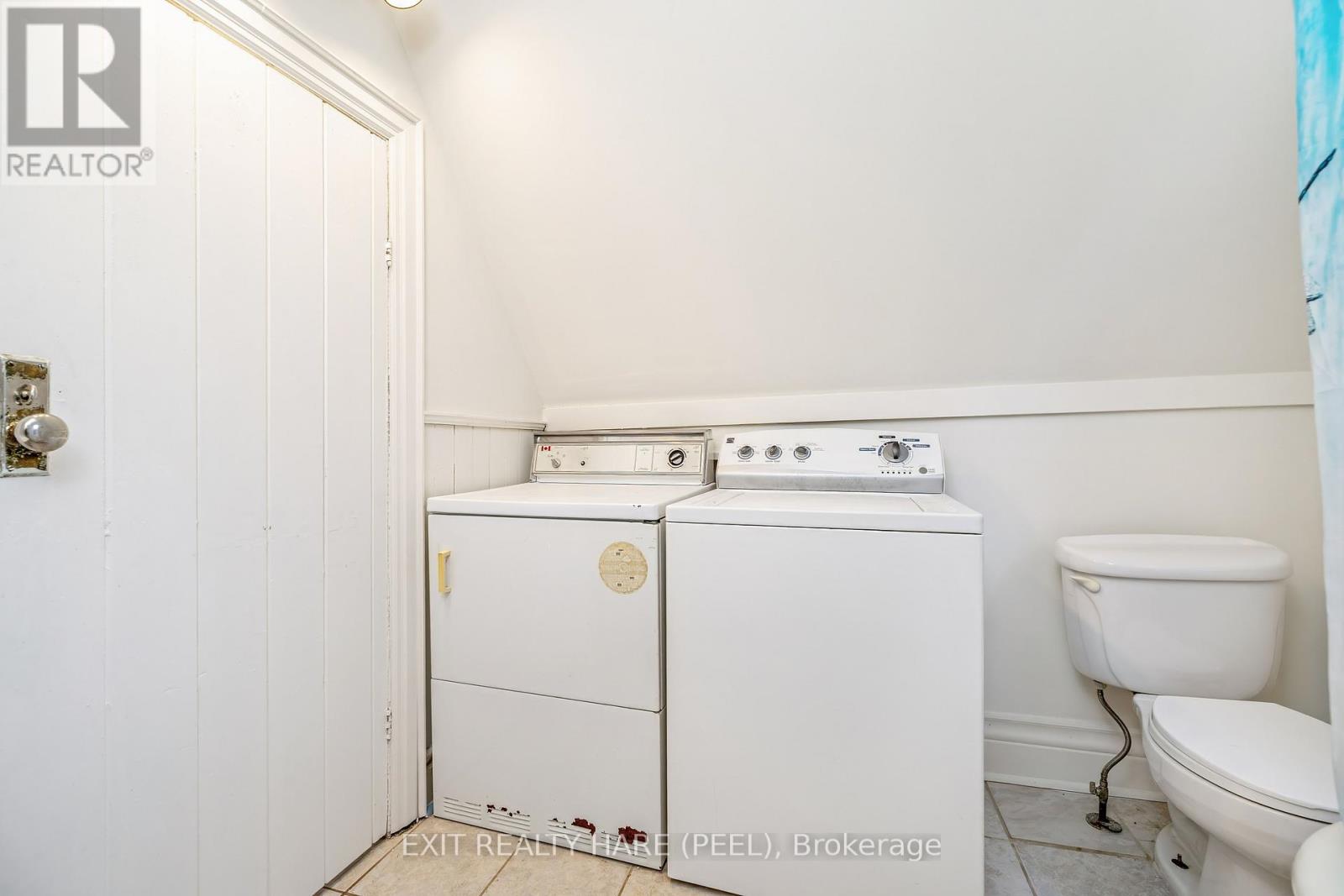 31 BROCK ST HILL - 48