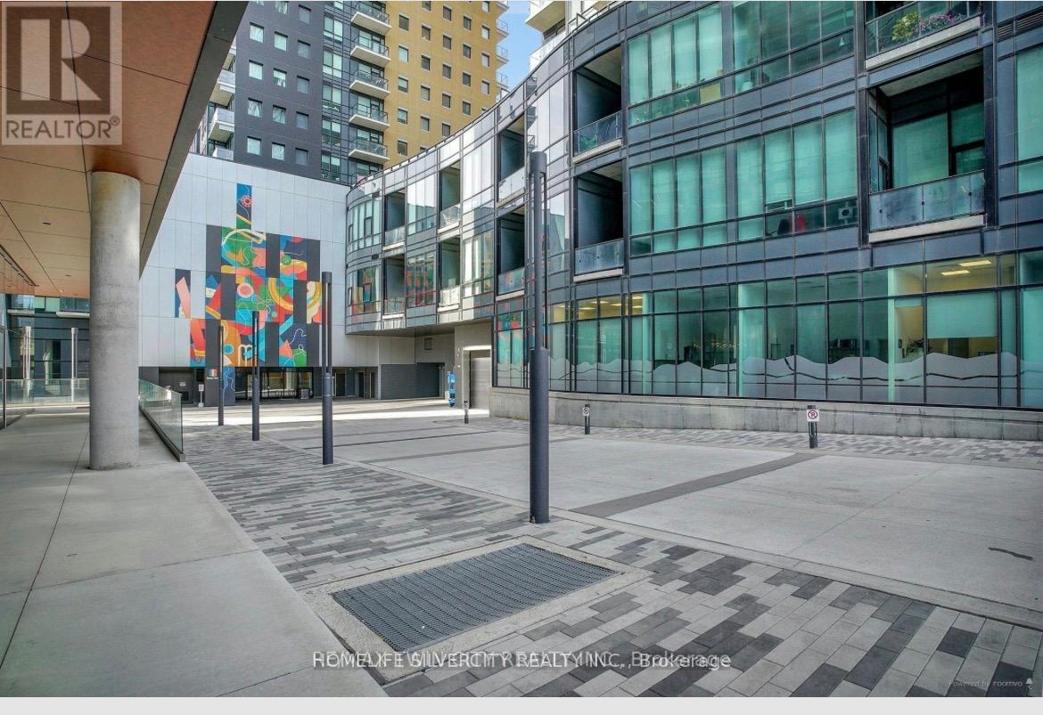 #1003 104 GARMENT STREET - 13