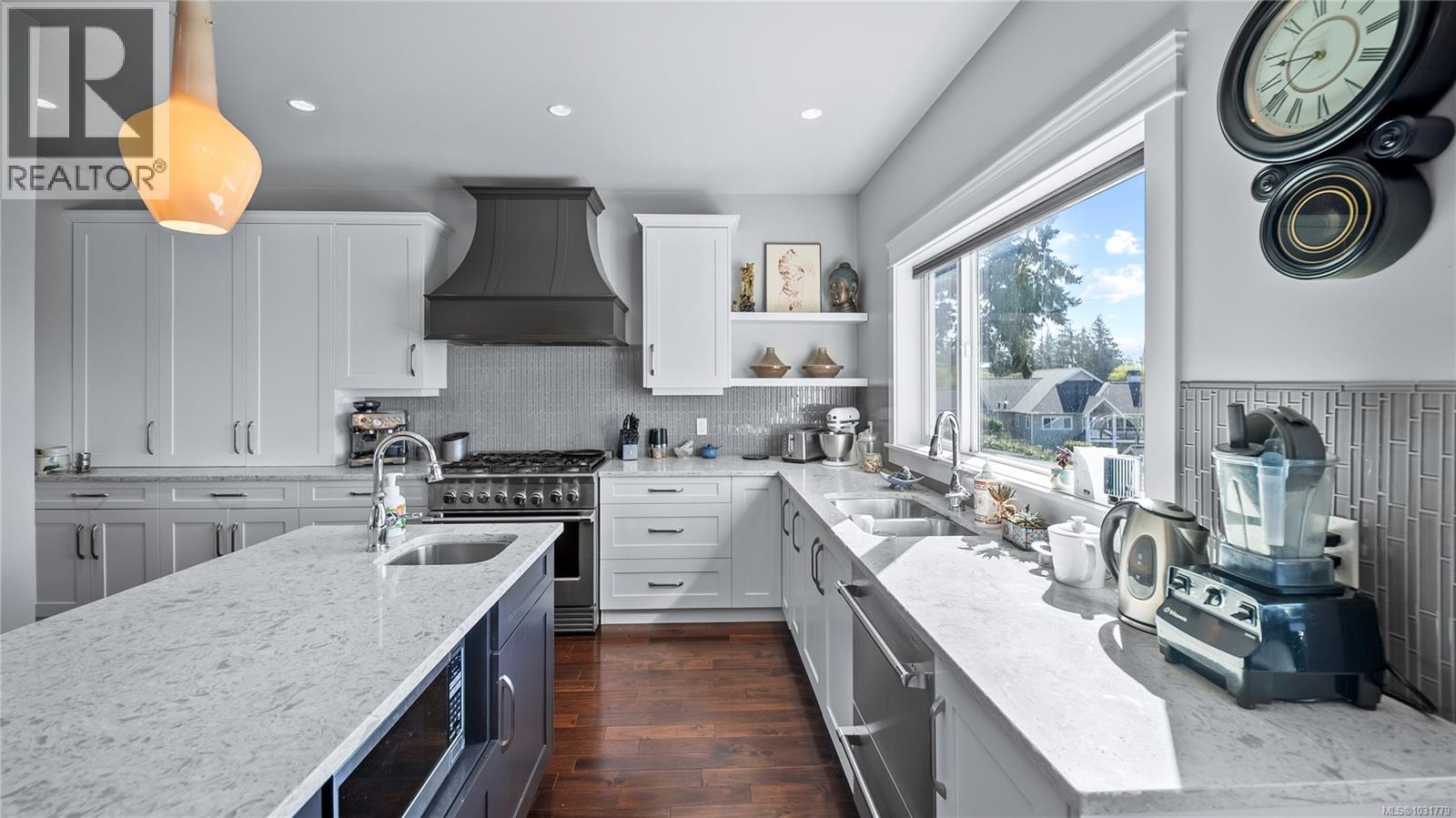  7275 Mugford's Landing, Sooke