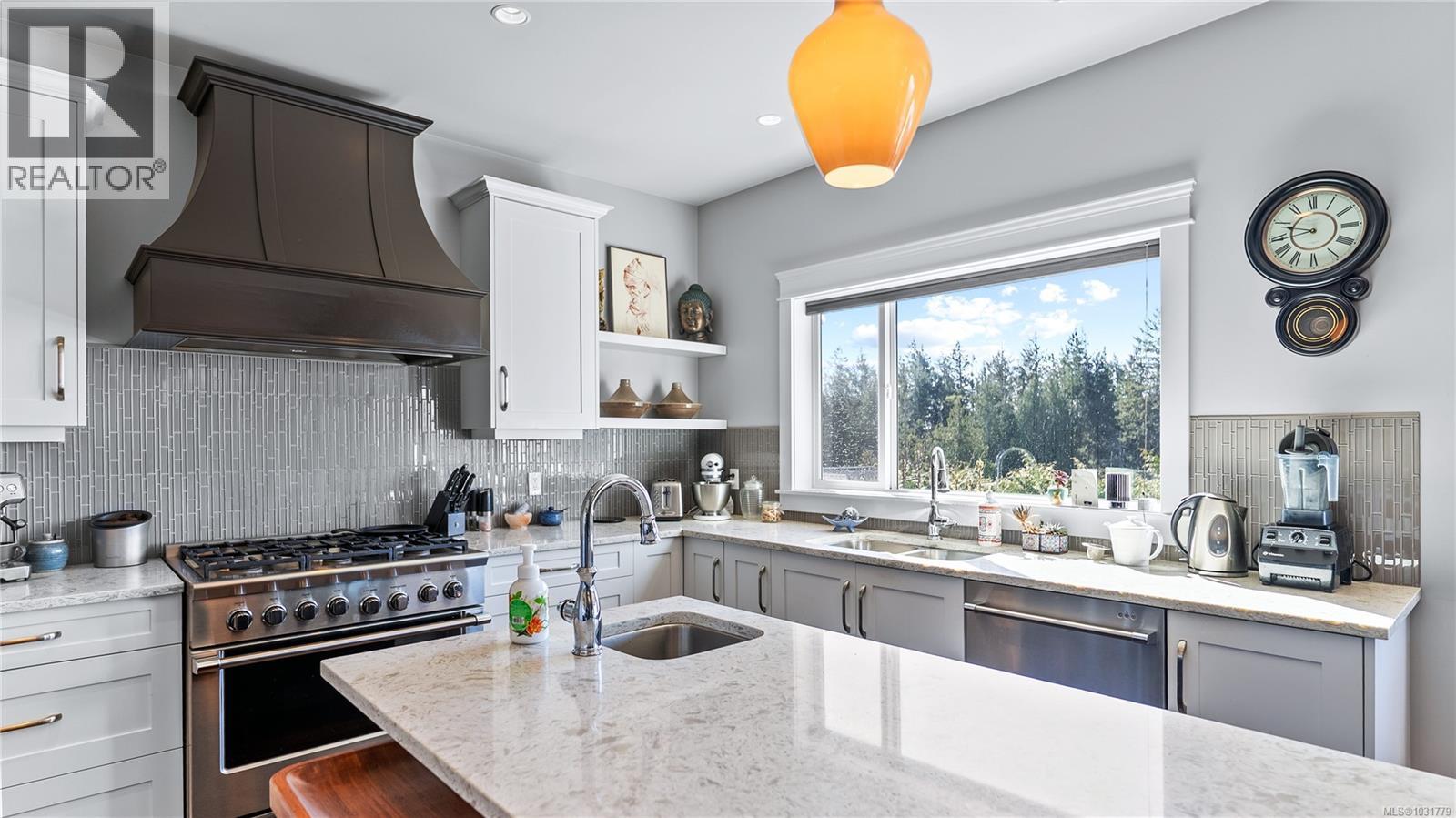  7275 Mugford's Landing, Sooke